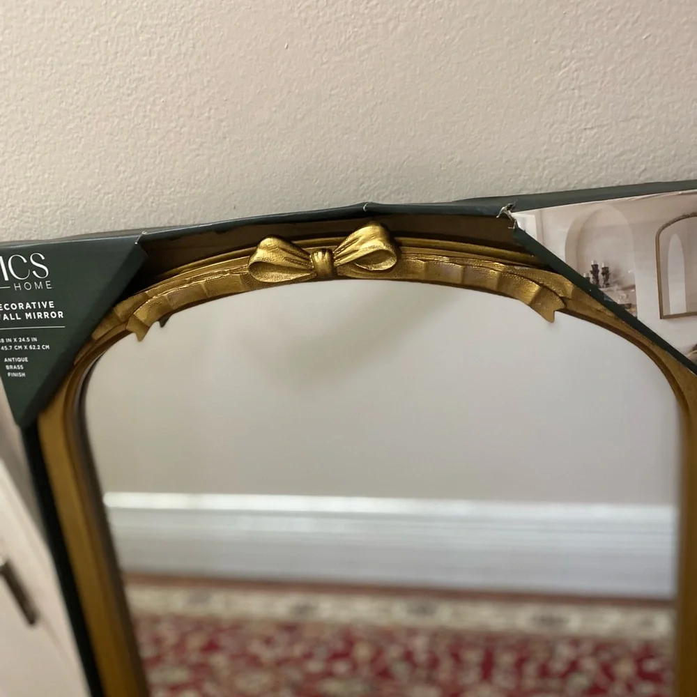 N/A elegant gold